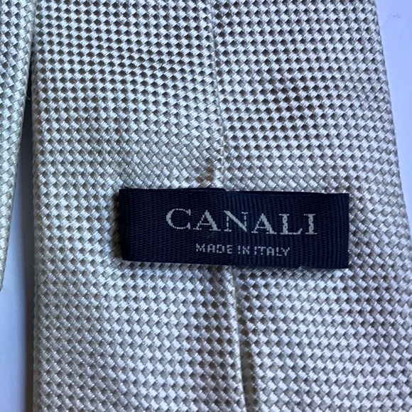 Canali classy cream colour textured all Silk Tie.Made in Italy 🇮🇹 - Picture 1 of 5